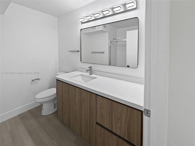 2179 Hacienda Ter, Weston, FL 33327