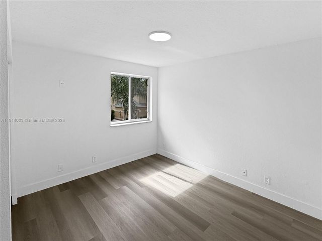 2179 Hacienda Ter, Weston, FL 33327