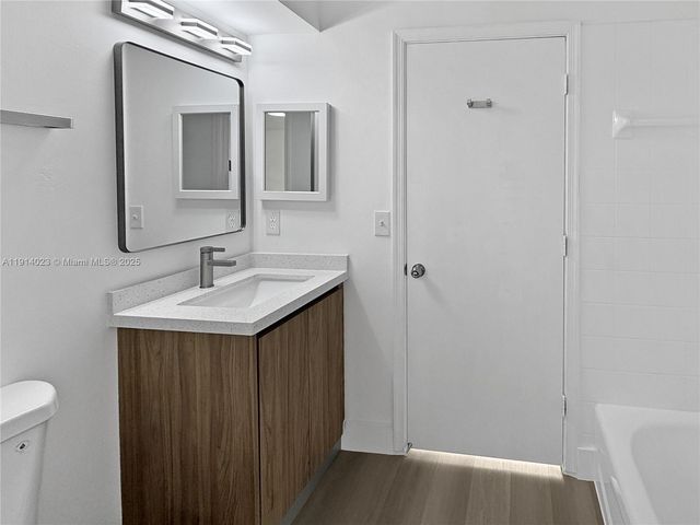 2179 Hacienda Ter, Weston, FL 33327