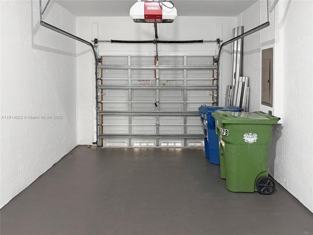 2179 Hacienda Ter, Weston, FL 33327