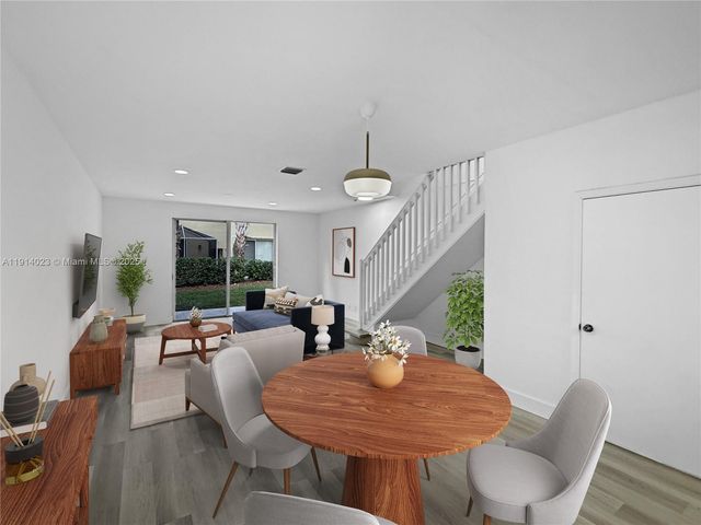 2179 Hacienda Ter, Weston, FL 33327