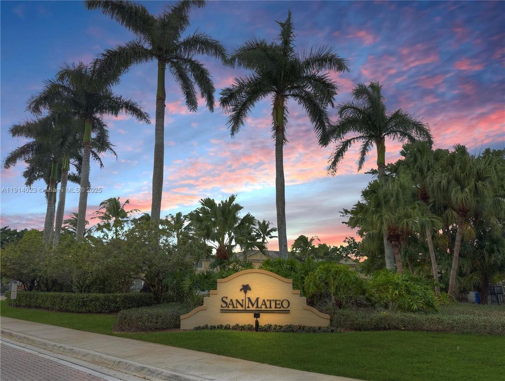 2179 Hacienda Ter, Weston, FL 33327