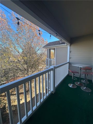 4230 NW Meadow Creek Circle 306, Fayetteville, AR 72703