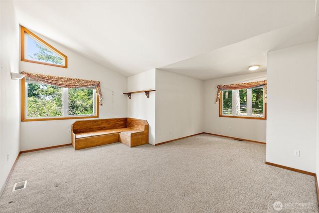 5662 E State Route 302, Belfair, WA 98528