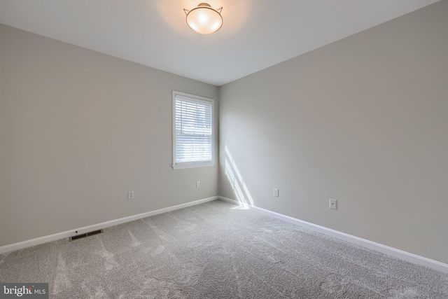 24 HEMLOCK DR, Marietta, PA 17547