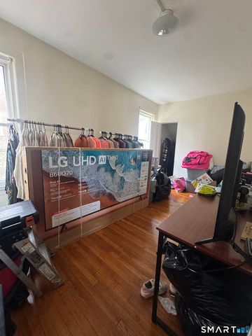 30 Cliff Street, Norwich, CT 06360