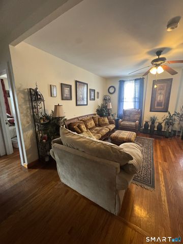 30 Cliff Street, Norwich, CT 06360