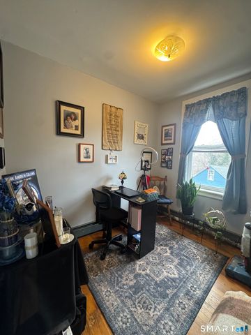 30 Cliff Street, Norwich, CT 06360