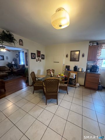 30 Cliff Street, Norwich, CT 06360