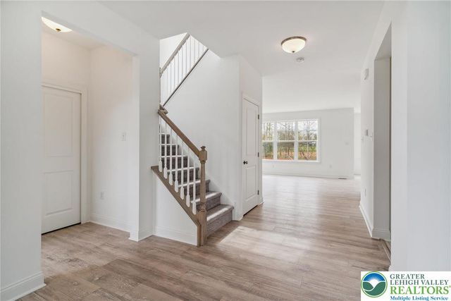120 Ashford Drive, Coopersburg Boro, PA 18036