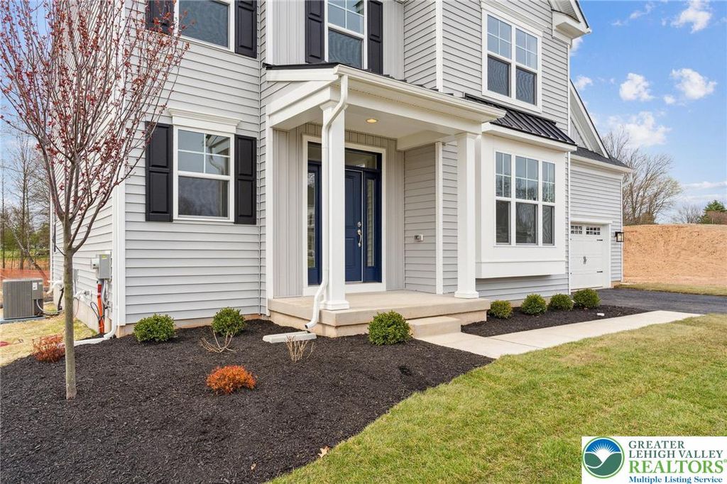 120 Ashford Drive, Coopersburg Boro, PA 18036