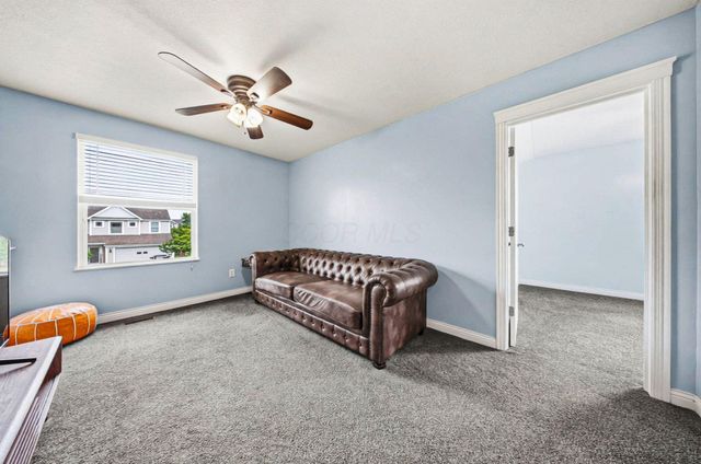 1287 Hickory Valley Drive, Blacklick, OH 43004