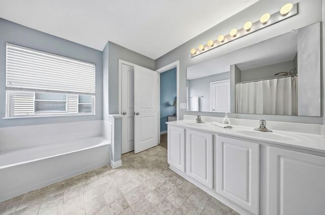 1287 Hickory Valley Drive, Blacklick, OH 43004