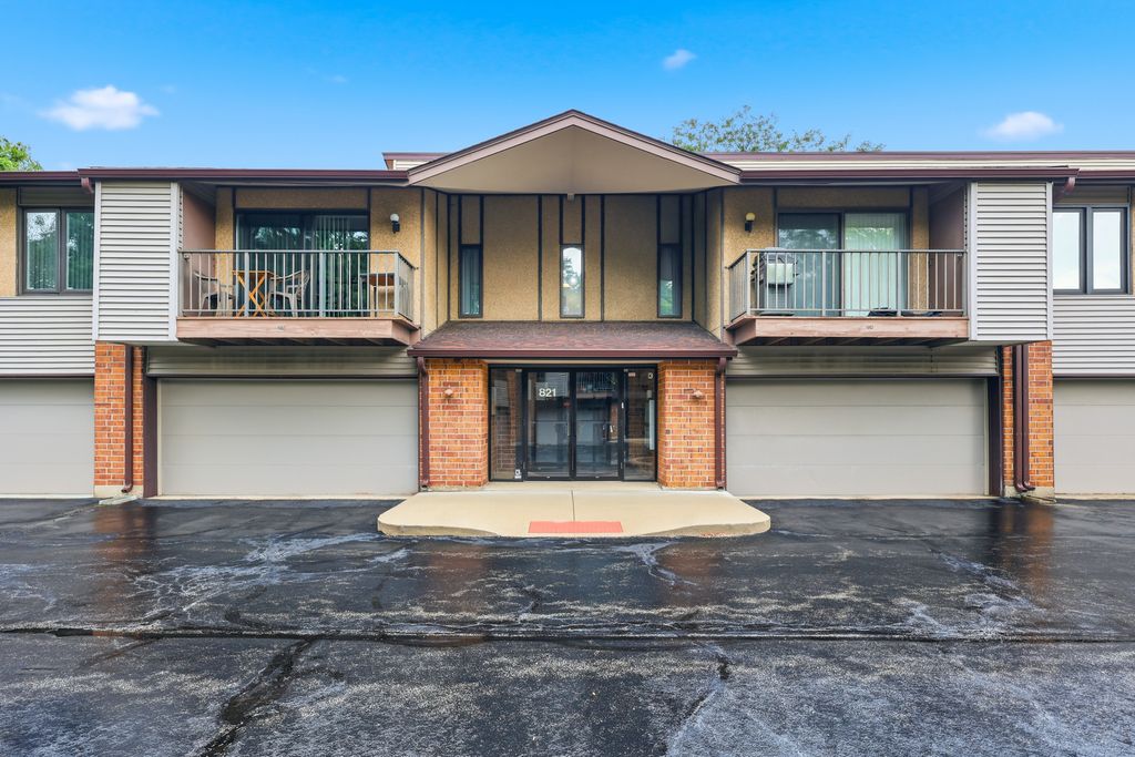 821 Oakton Street 104, Elk Grove Village, IL 60007 — photo 2