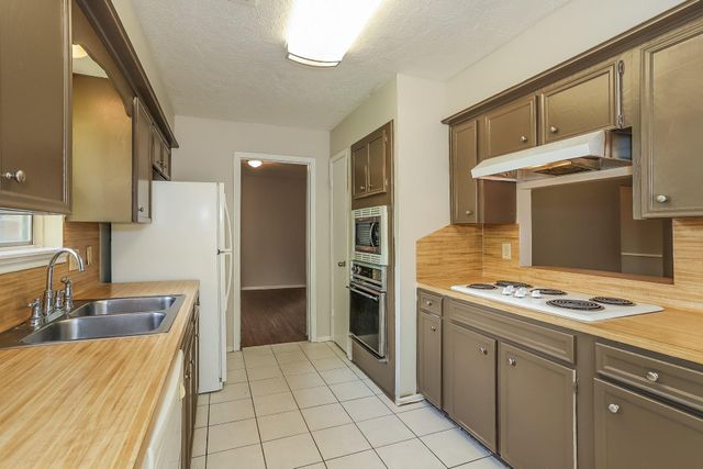 13319 Ascot Glen Lane, Houston, TX 77082