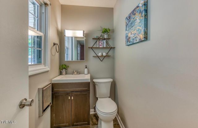 305 Imperial Circle, Kingsport, TN 37660