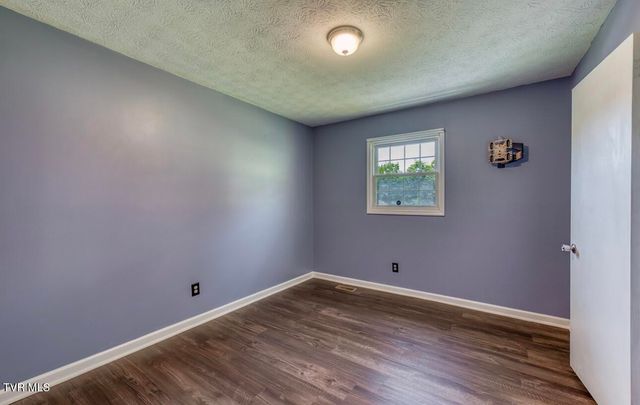 305 Imperial Circle, Kingsport, TN 37660