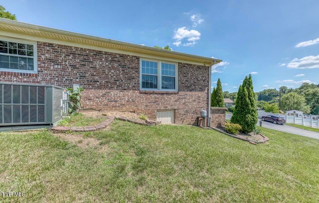 305 Imperial Circle, Kingsport, TN 37660