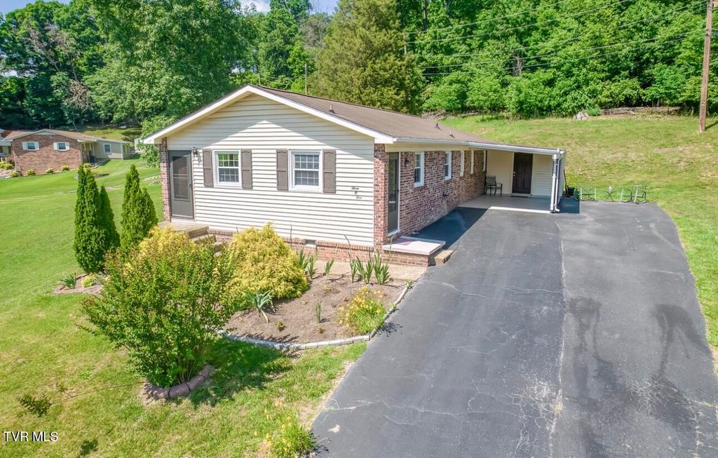 305 Imperial Circle, Kingsport, TN 37660