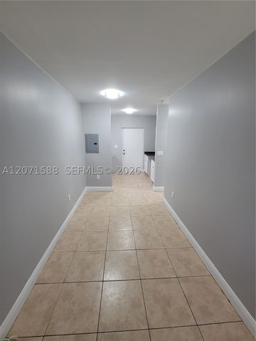 1740 NW 1st Pl 3, Miami, FL 33136