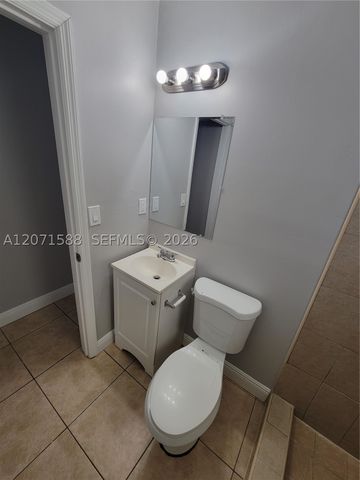 1740 NW 1st Pl 3, Miami, FL 33136