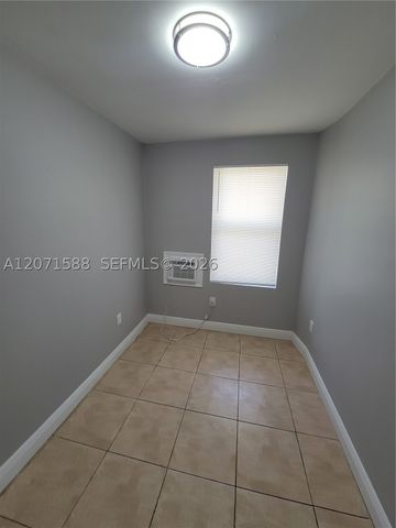 1740 NW 1st Pl 3, Miami, FL 33136