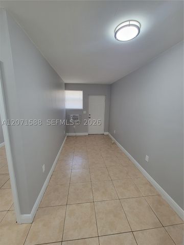 1740 NW 1st Pl 3, Miami, FL 33136