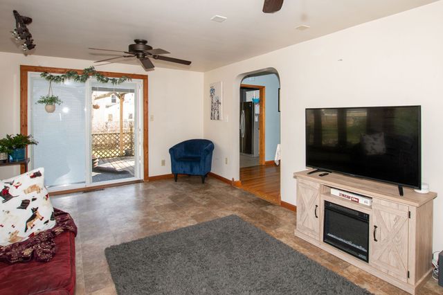 1204 N C Street, Indianola, IA 50125