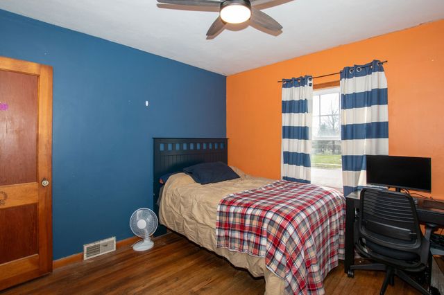 1204 N C Street, Indianola, IA 50125