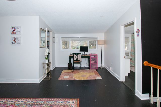 1204 N C Street, Indianola, IA 50125