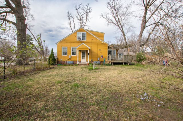 1204 N C Street, Indianola, IA 50125