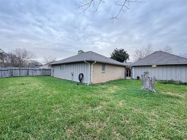 9006 Covent Garden Street, Houston, TX 77031