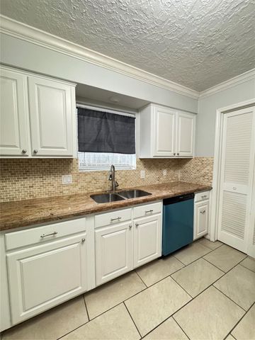 9006 Covent Garden Street, Houston, TX 77031