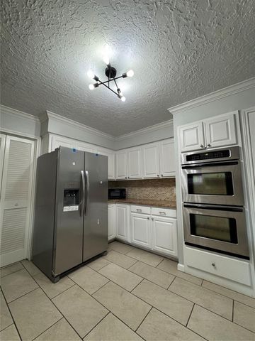 9006 Covent Garden Street, Houston, TX 77031