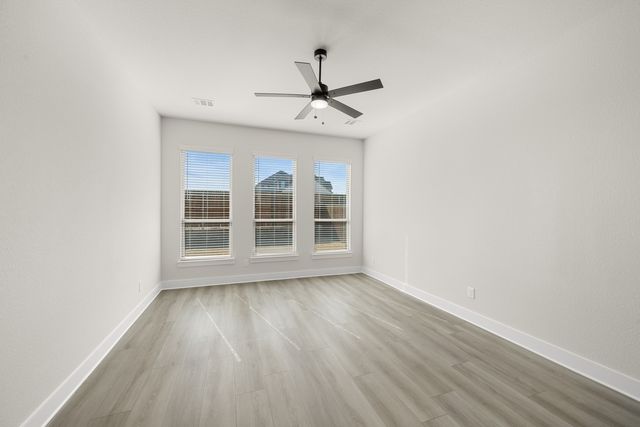 490 Red Maple Road, Waxahachie, TX 75165