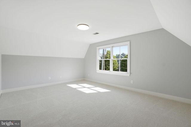 2808 JOHN MARSHALL DR, Arlington, VA 22207