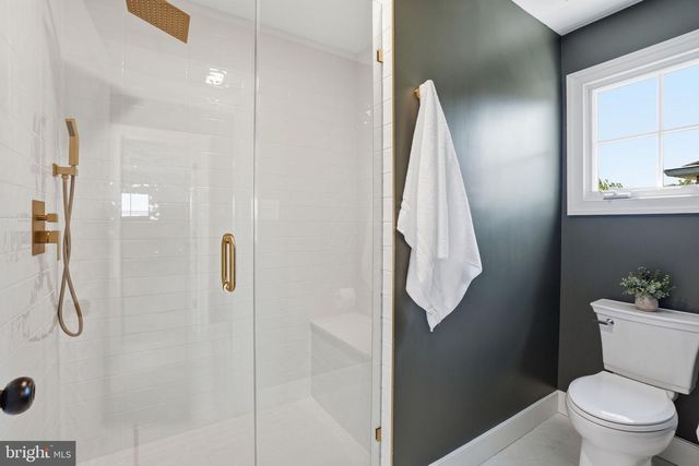 2808 JOHN MARSHALL DR, Arlington, VA 22207