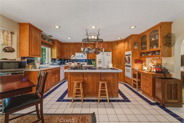 775 Madera, Lake Arrowhead, CA 92352