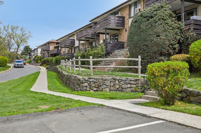 119 Sierra Vista Lane 119, Valley Cottage, NY 10989