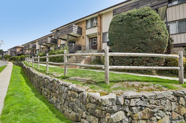 119 Sierra Vista Lane 119, Valley Cottage, NY 10989