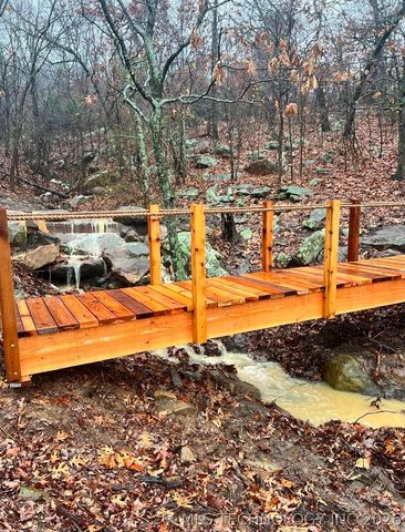 1807 Rose Lane, Eufaula, OK 74432