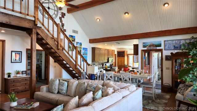 1807 Rose Lane, Eufaula, OK 74432