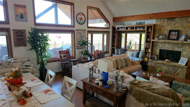 1807 Rose Lane, Eufaula, OK 74432