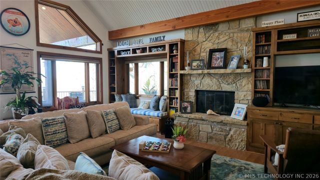 1807 Rose Lane, Eufaula, OK 74432