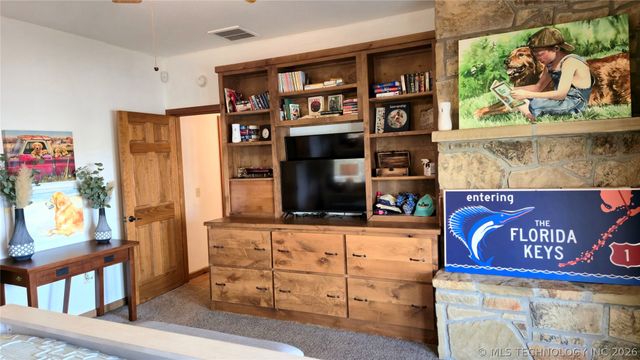 1807 Rose Lane, Eufaula, OK 74432