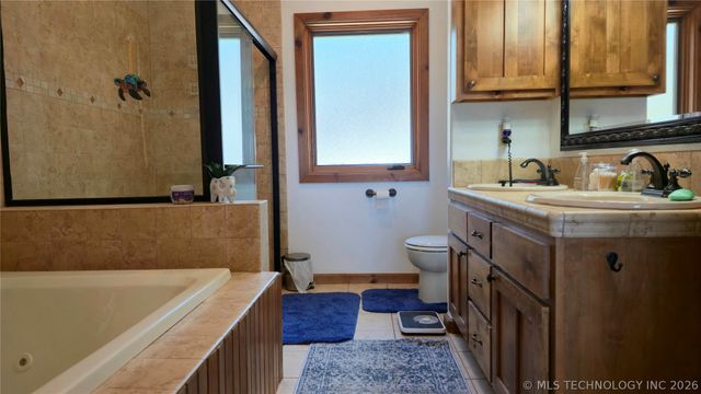 1807 Rose Lane, Eufaula, OK 74432