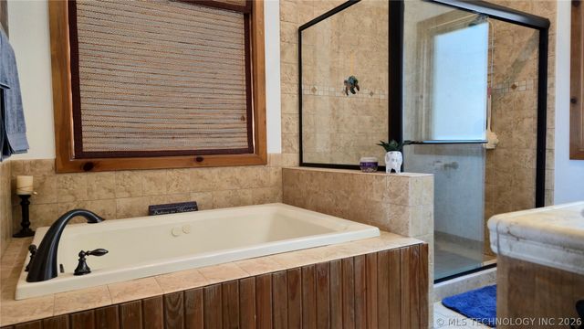 1807 Rose Lane, Eufaula, OK 74432