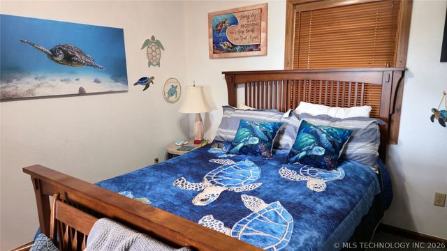 1807 Rose Lane, Eufaula, OK 74432