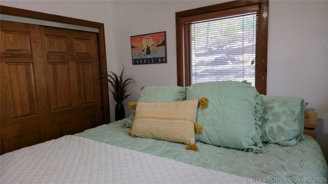 1807 Rose Lane, Eufaula, OK 74432