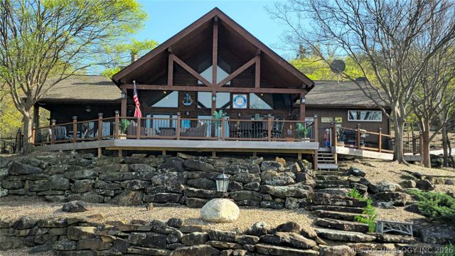 1807 Rose Lane, Eufaula, OK 74432